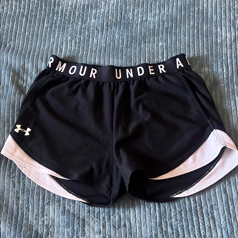 Under Armour Women's Black and White Shorts